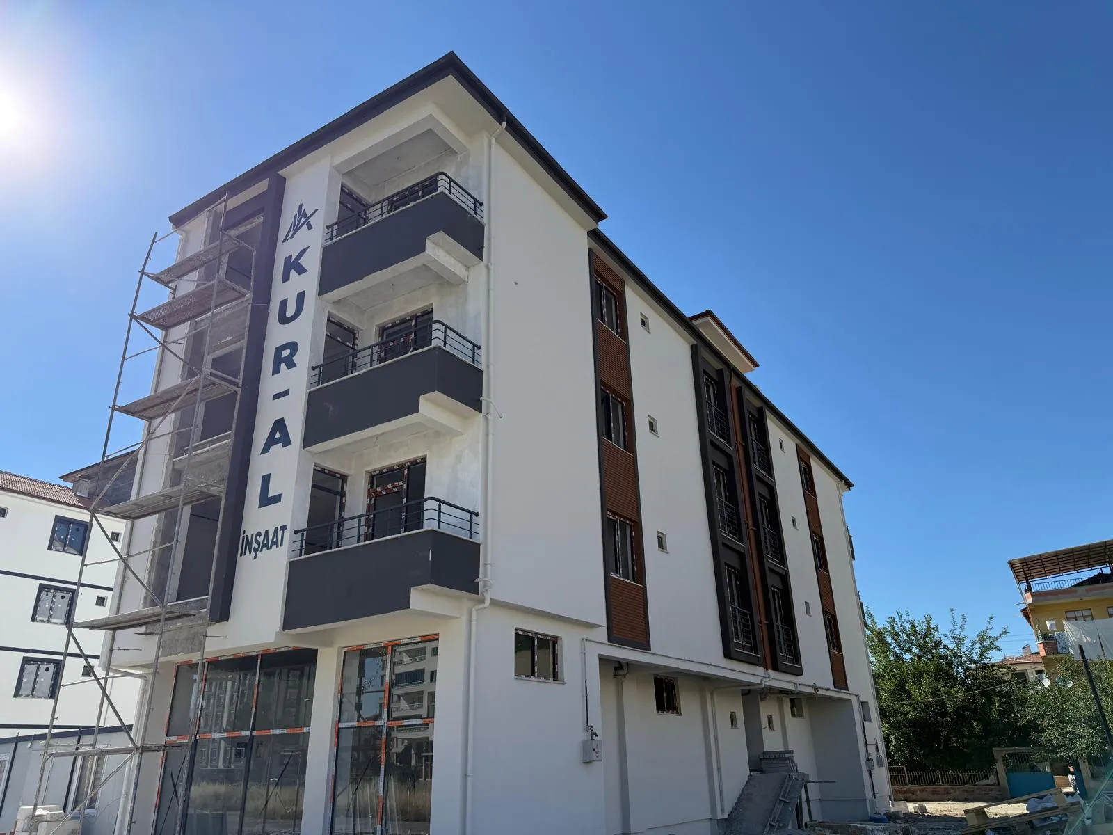 MALATYA KARAKAVAK MAHALLESİNDE SATILIK SIFIR 1+1 DAİRE - 1
