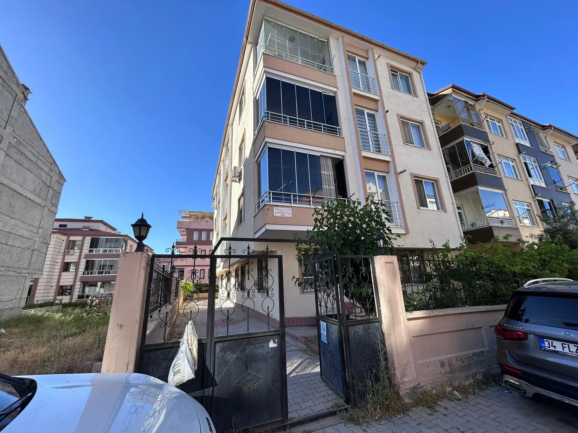 SAHİBİNDEN EŞYALI 2+1 DAİRE – MERKEZİ KONUMDA, TAŞINMAYA HAZIR - 1