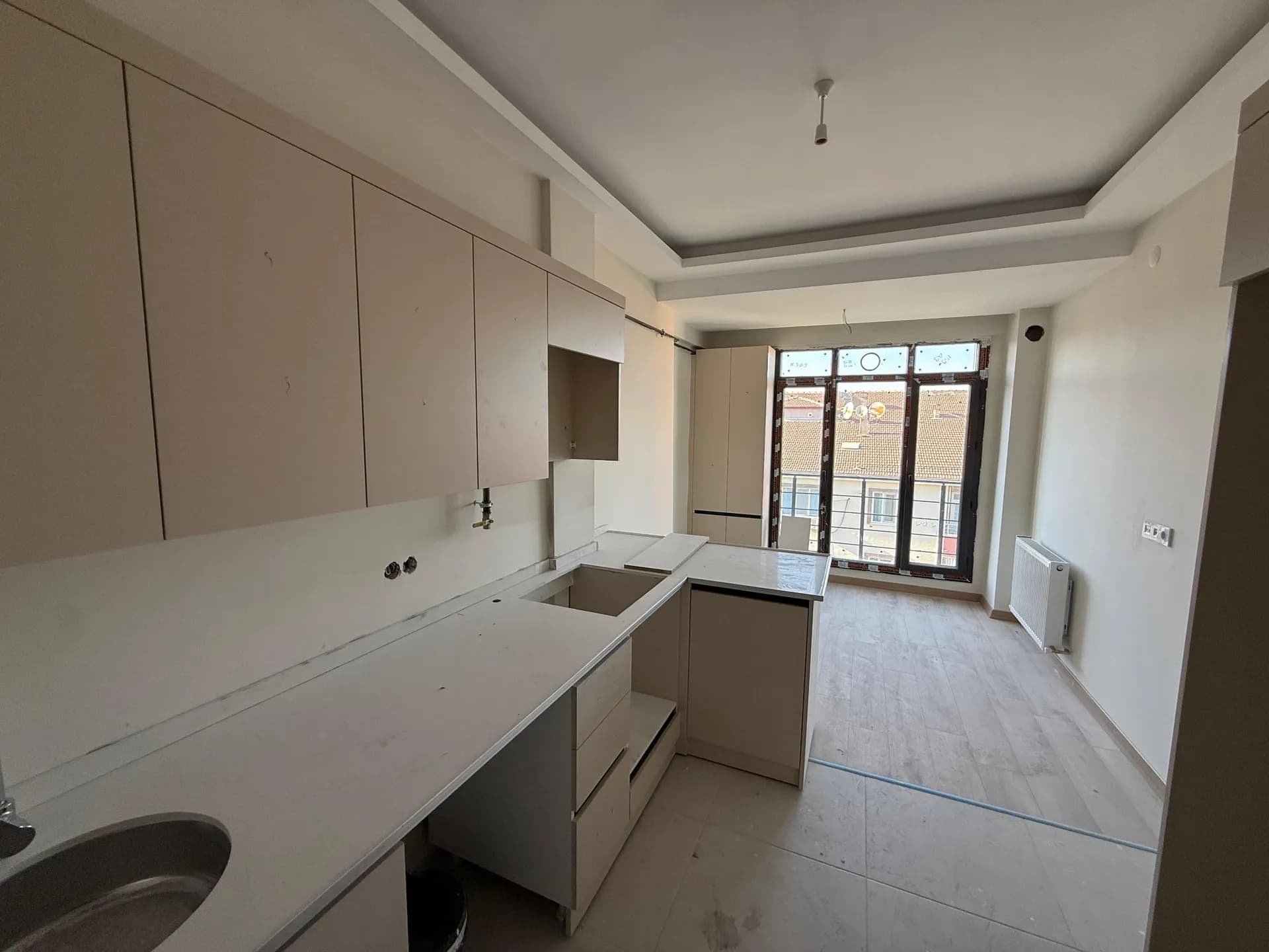 MED YAPI TUTAL DAN RAHMİ AKINCI LİSESİ CİVARINDA SATILIK 1+0 SATILIK DAİRE